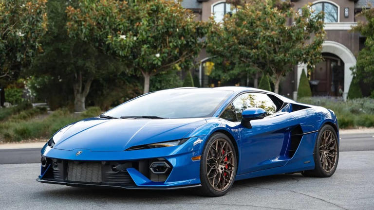2026 Lamborghini Temerario for sale with 1,200 miles