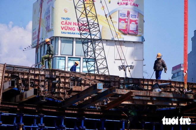 Hà Nội tổ chức lại giao thông trên đường vành đai 1 đoạn cầu vượt Nguyễn Chí Thanh đi Voi Phục