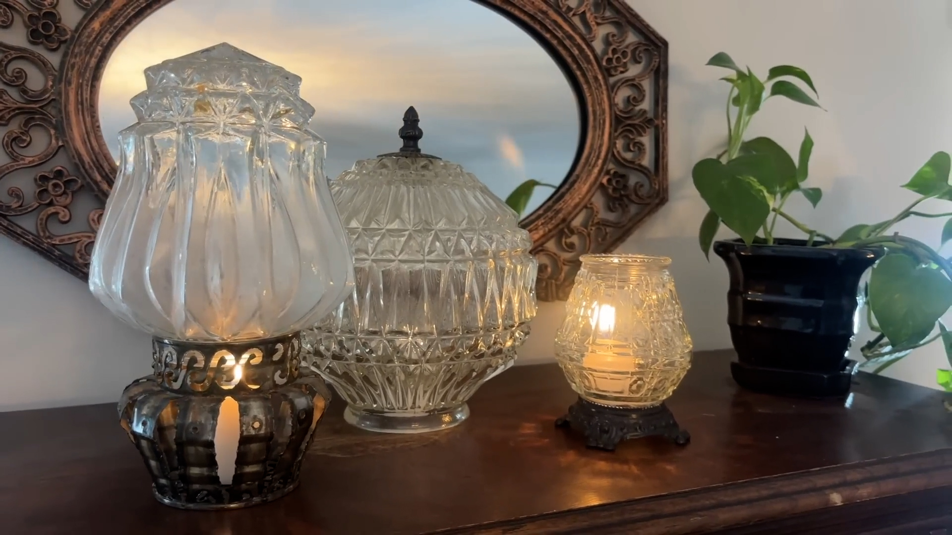Come thrifting with me: A $9.99 sconce gets a bold makeover