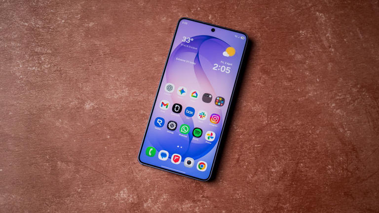 A One UI 9 setup bug is causing frustration for a Galaxy S26 Ultra user