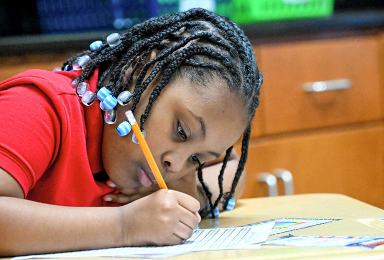 In Macon, cursive makes a comeback at this Bloomfield elementary school