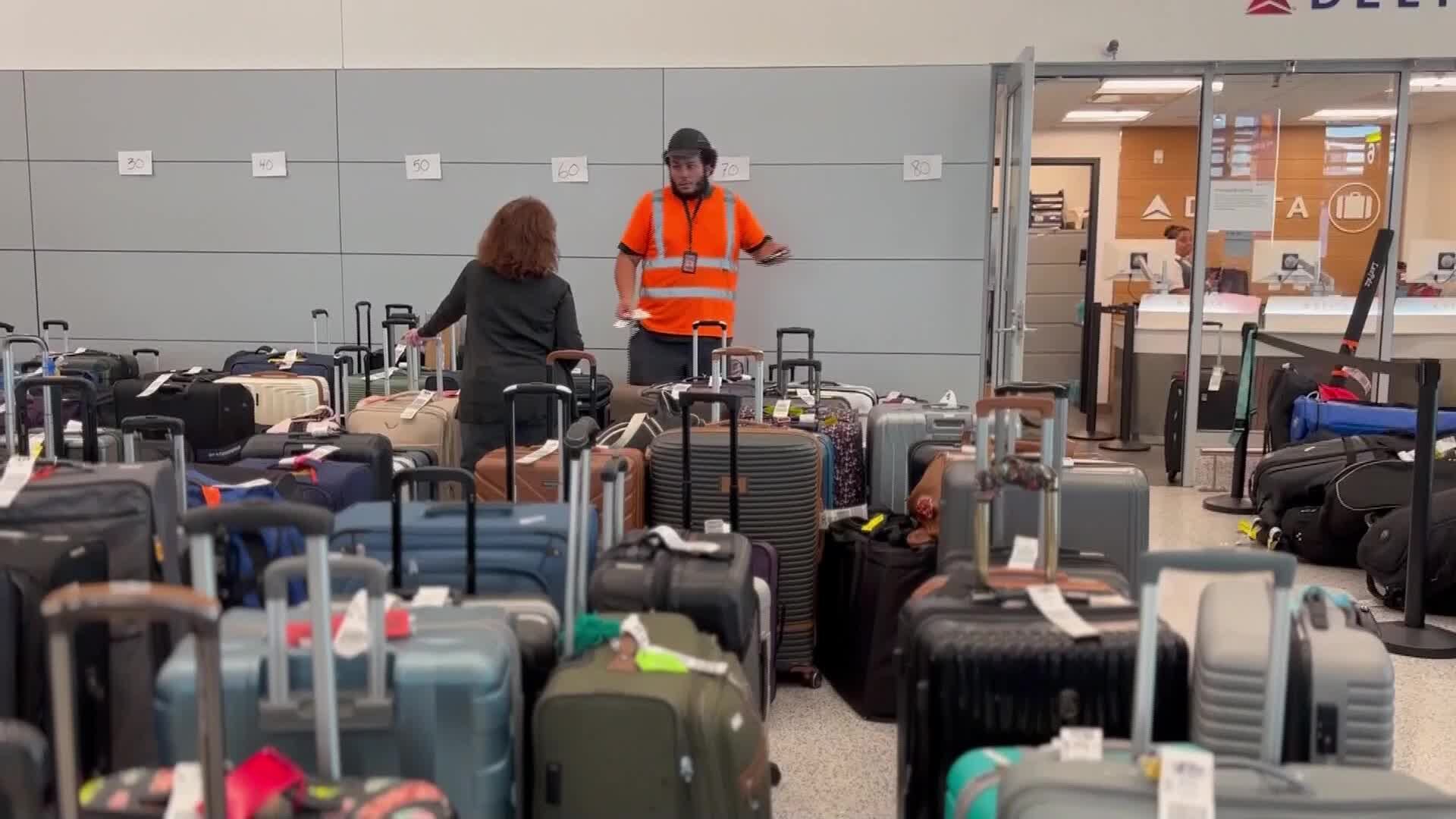 Travelers feeling ripple effects after FAA system outage delays ...