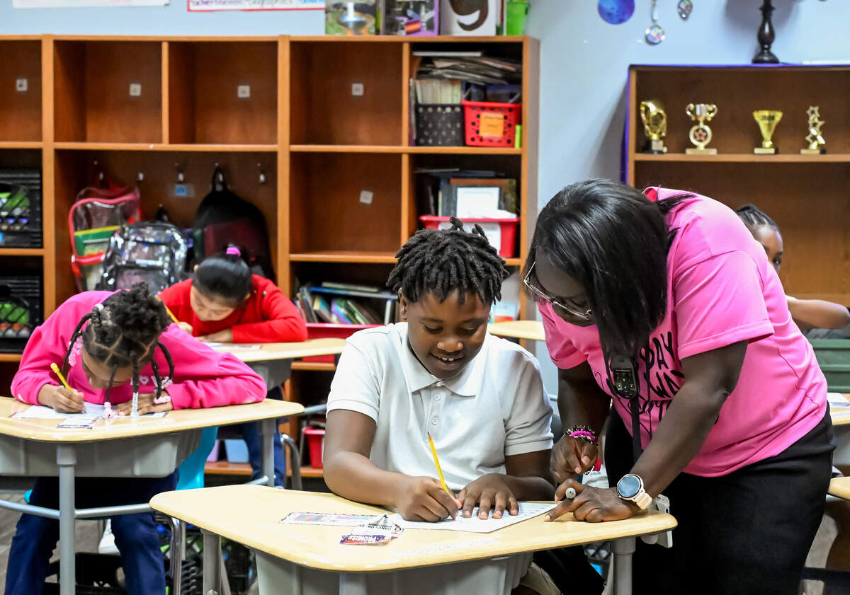In Macon, cursive makes a comeback at this Bloomfield elementary school