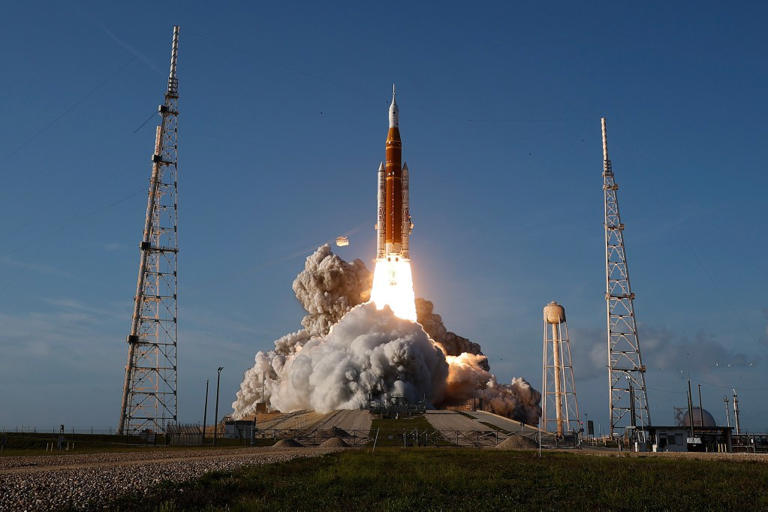 NASA makes big step for next Artemis mission and goal of landing on the ...
