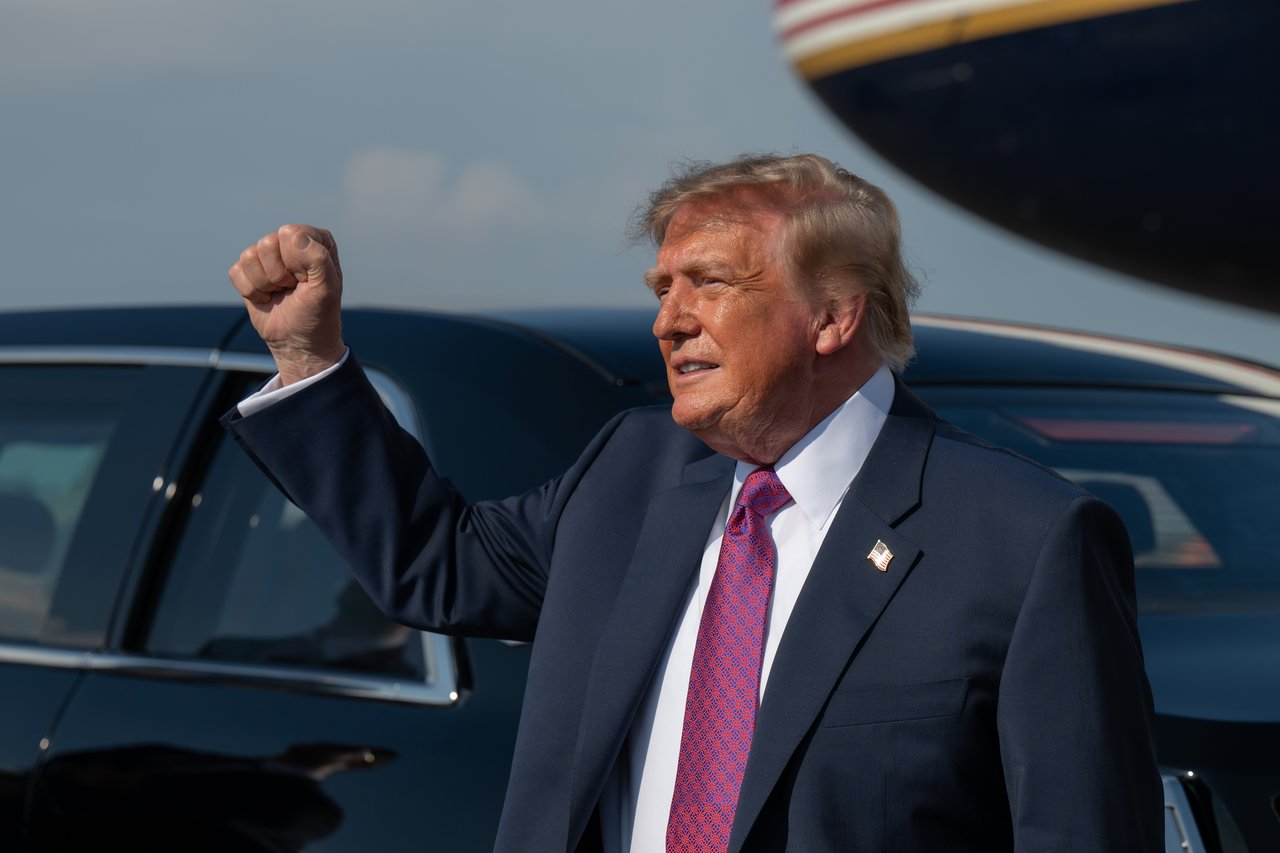 Airlines sound alarm as Trump administration rolls out AI air traffic ...