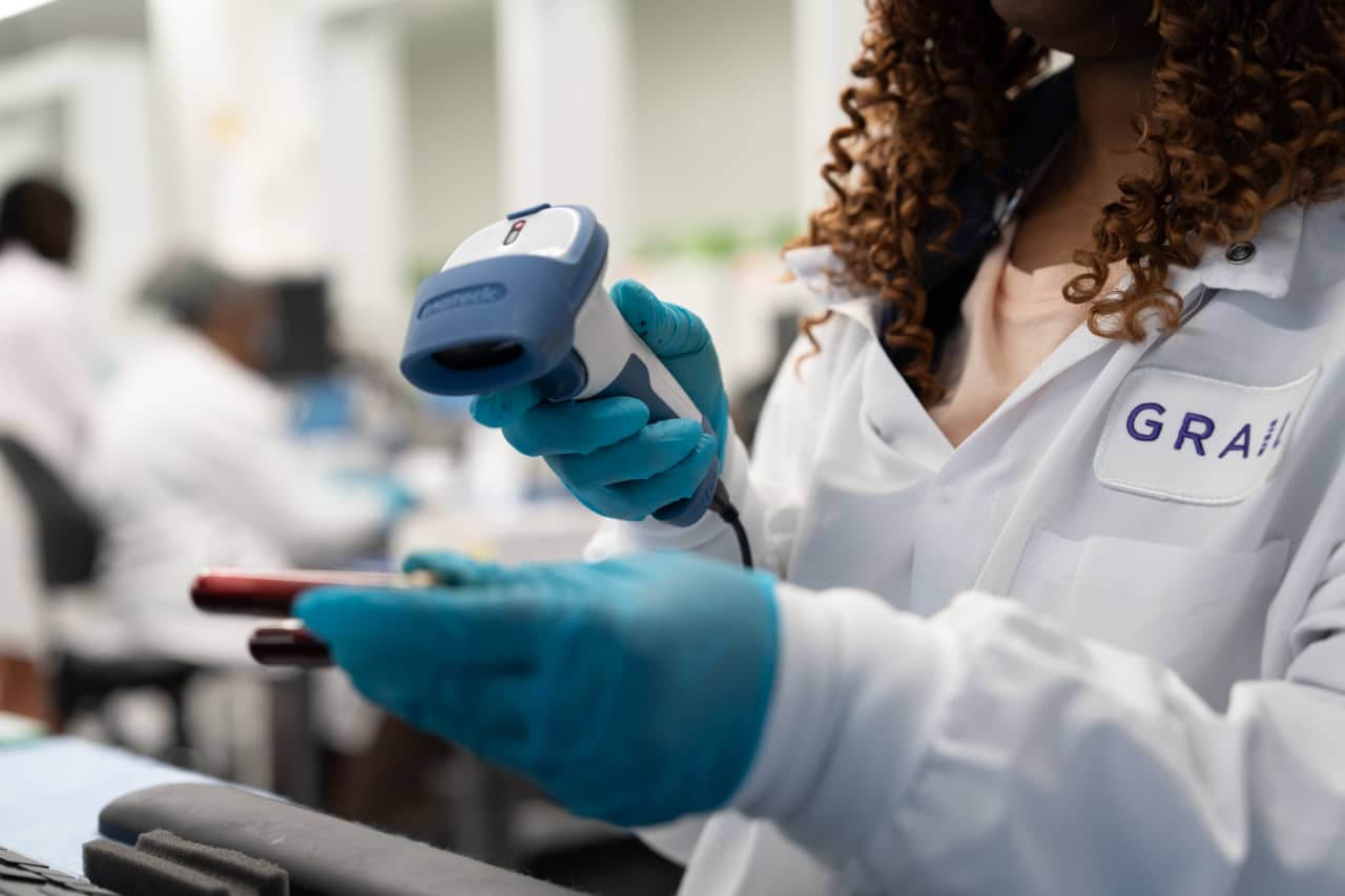 FDA advisors said it should approve the Grail multicancer blood test ...