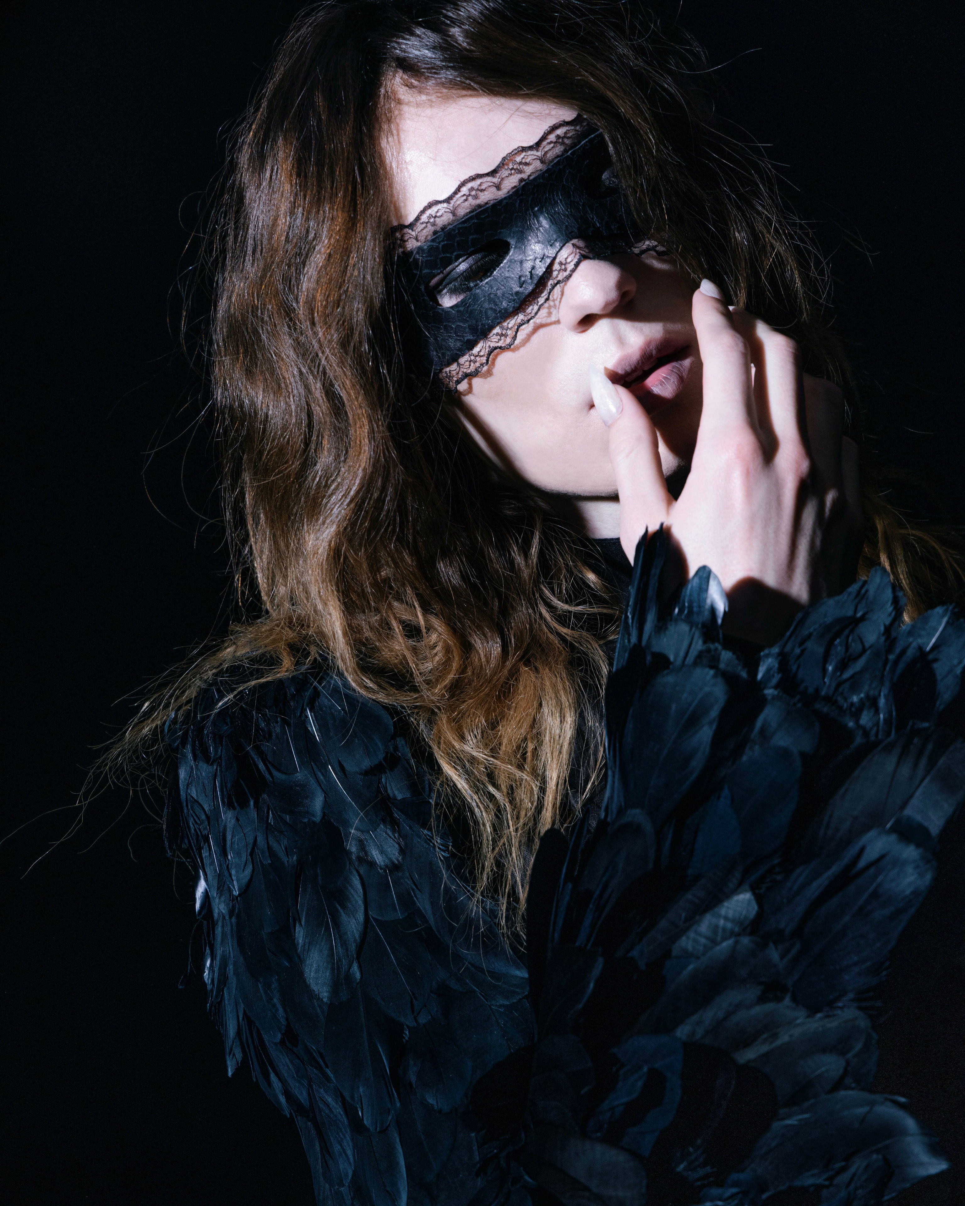 2hollis announces new album Pirouette