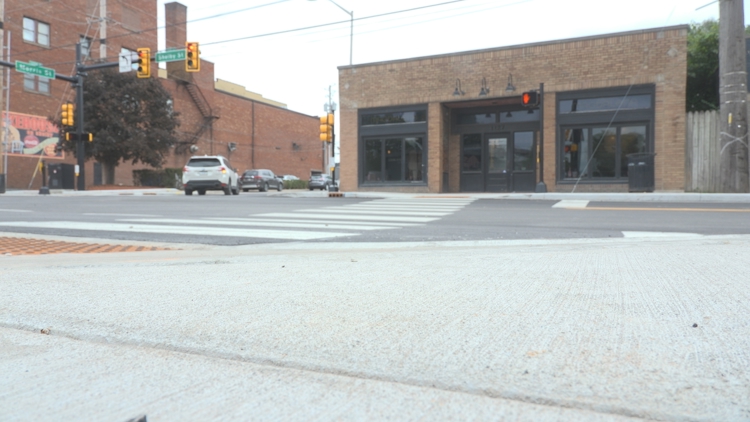 'It's my hometown. I'm not giving up on it yet' | Fountain Square restaurant will close, owner blames it on the city