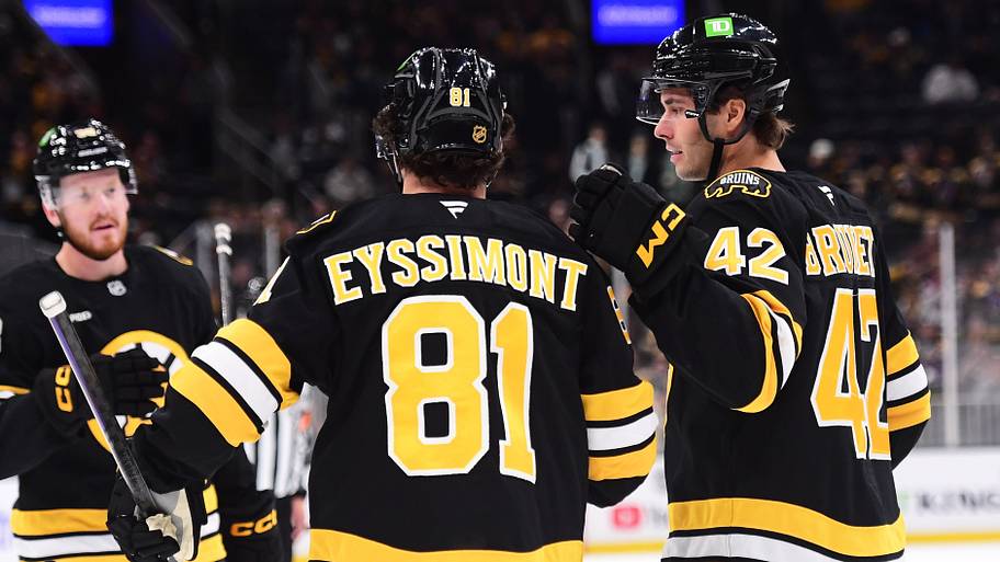 Four third period goals lift Bruins to preseason win over Flyers