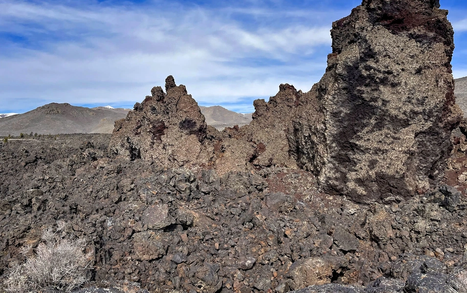 Igneous rocks tell Earth’s oldest stories