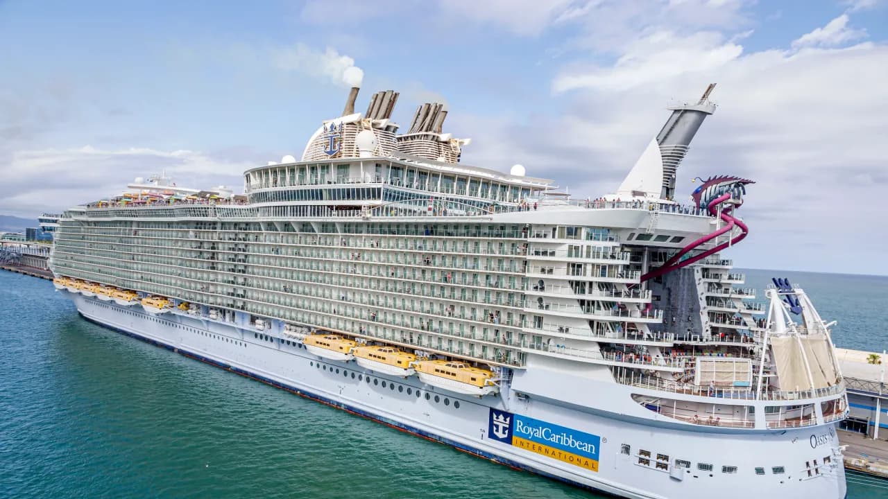 RCL stock drops to worst day in six months — Royal Caribbean reportedly ...