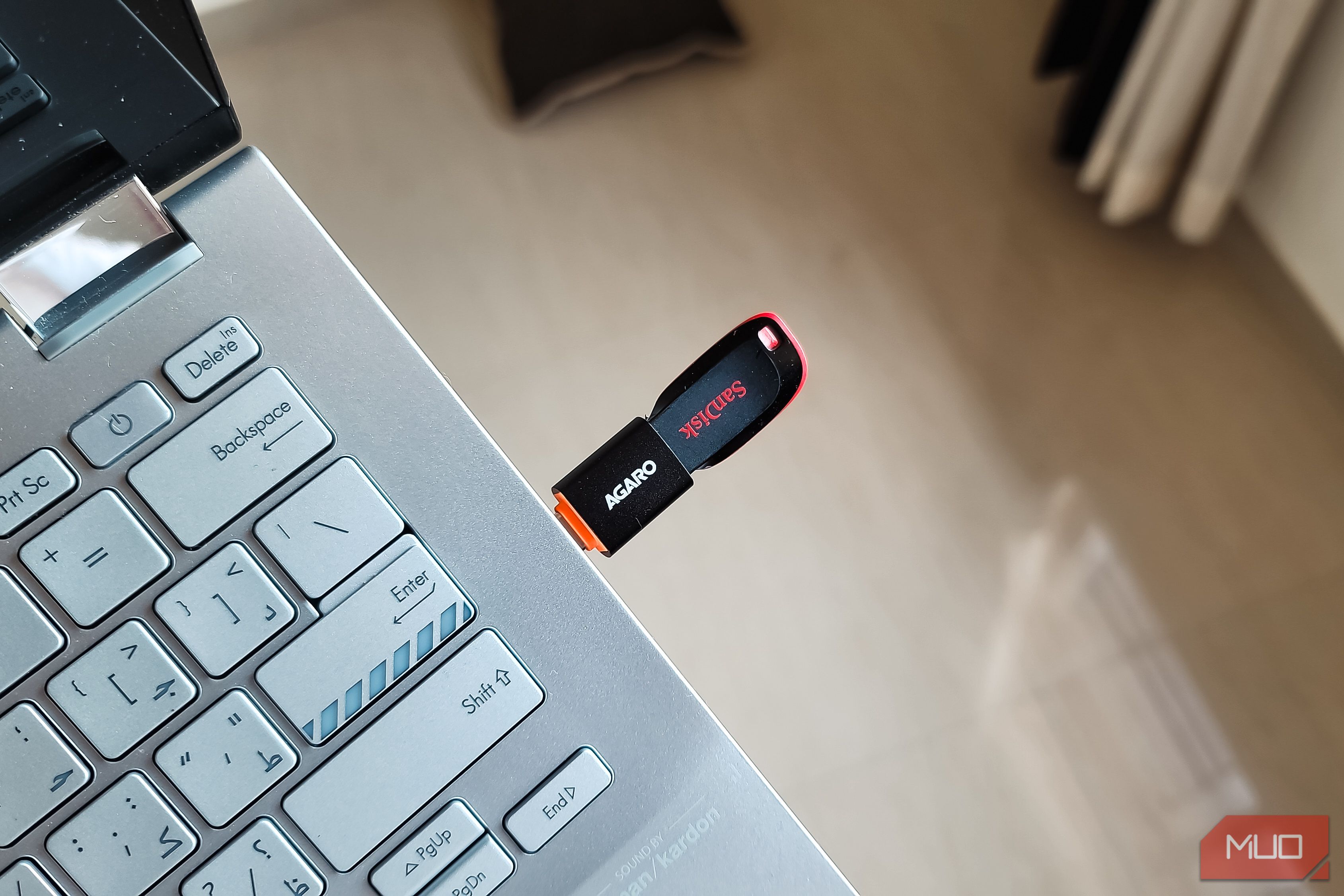 I built one USB drive that can rescue almost anything in my homelab