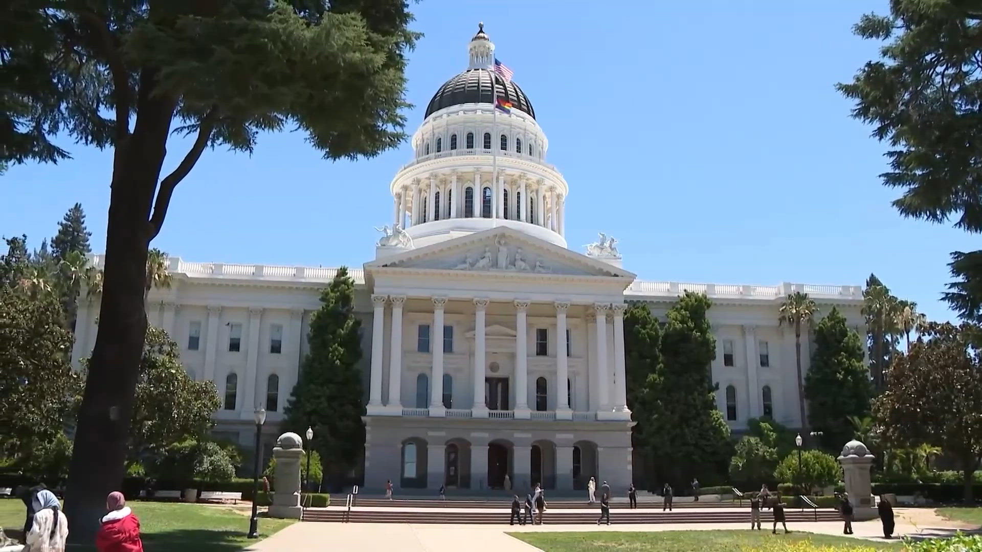 Newsom vetoes bill seeking more telework flexibility for state workers