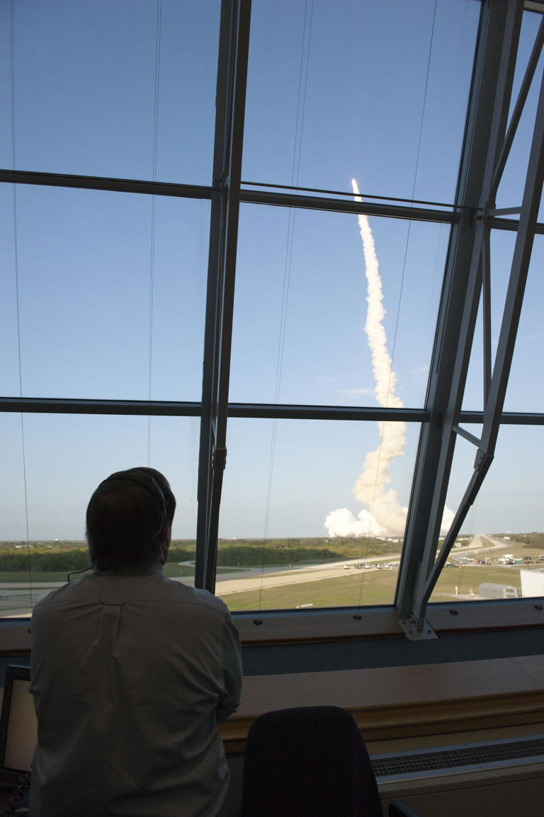 Go or no-go? Retired NASA launch director explains weight behind those ...