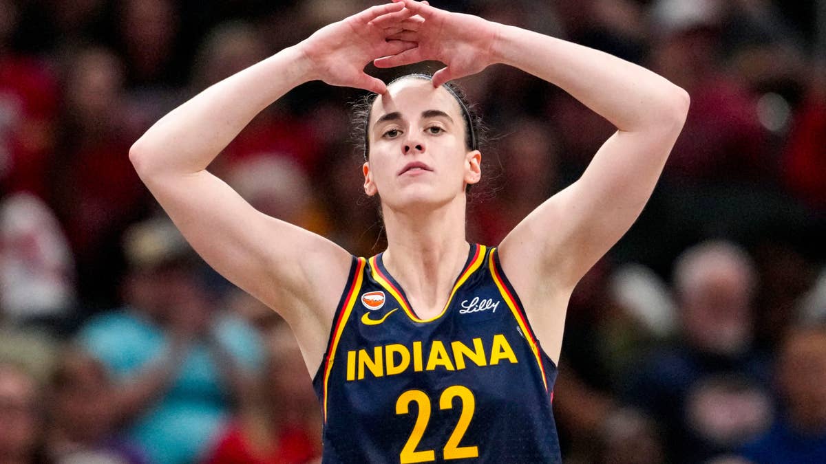 Team USA coach Kara Lawson makes move on Caitlin Clark's shoes