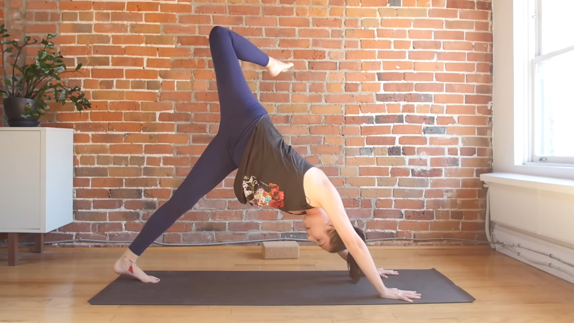 Twenty minute hatha yoga stretch for tight lower body