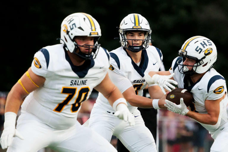 Dominant starts shape latest Ann Arbor-area football power rankings