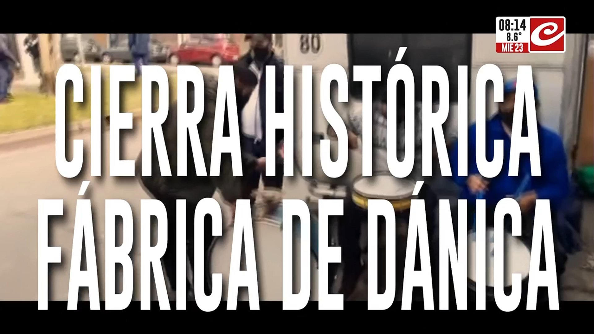 Ante el cierre de la histórica fábrica Dánica, decenas de empleados ...