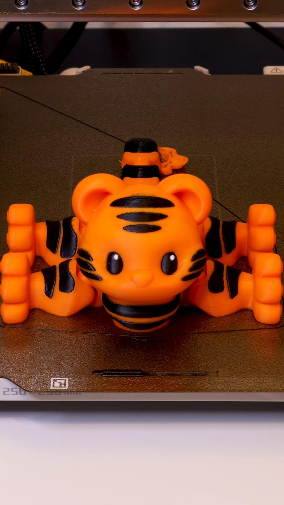 Animated 3D printed runner tiger with realistic motion