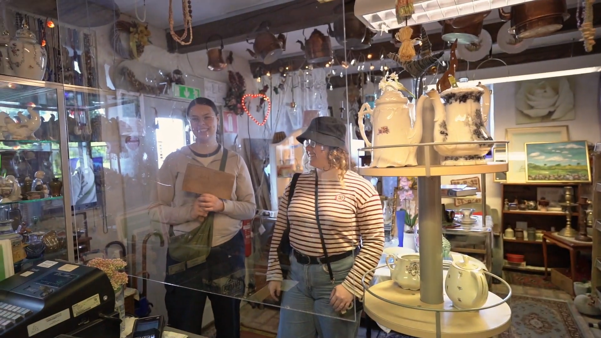 Hunting for vintage finds and enjoying a slow living day out
