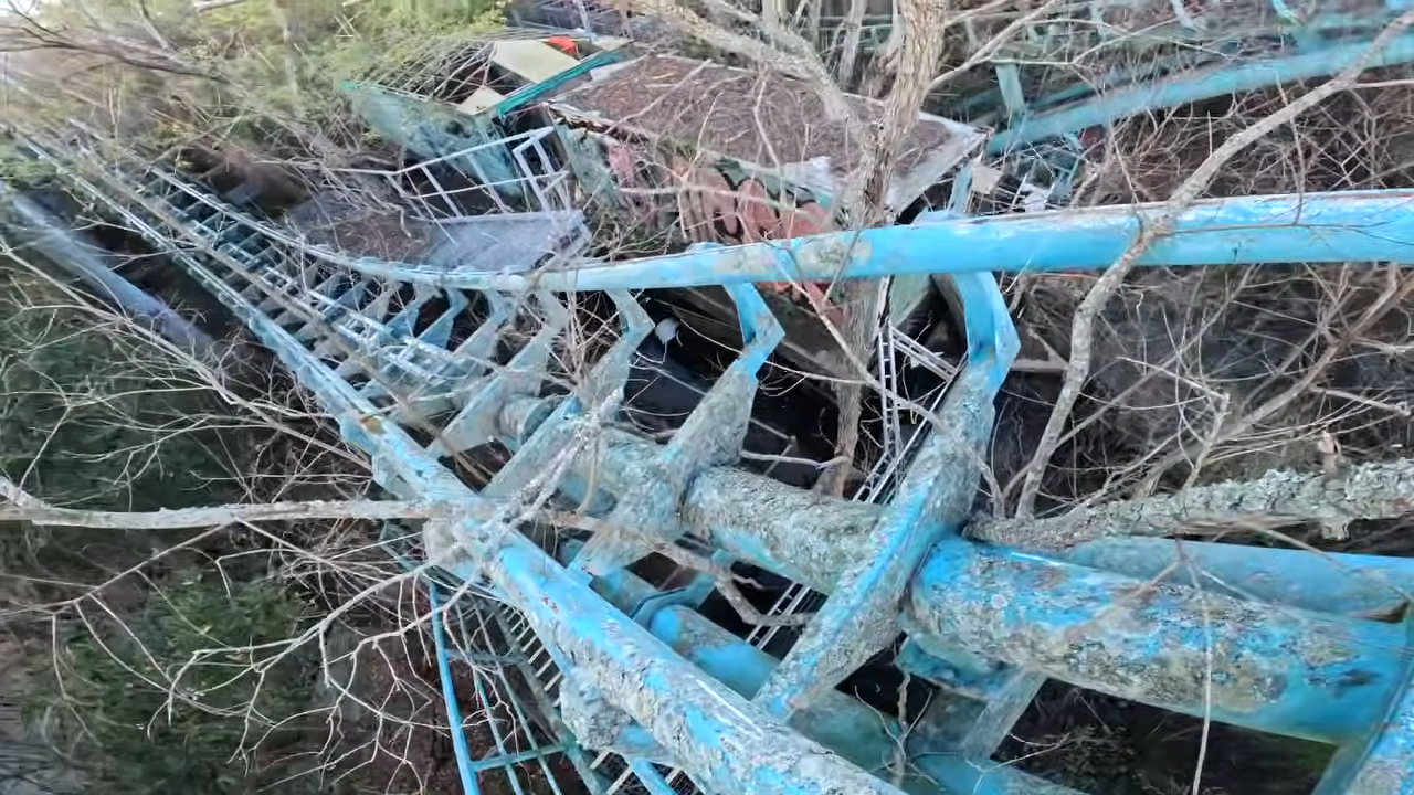 Hurricane Katrina buried this theme park under six feet of water — we ...