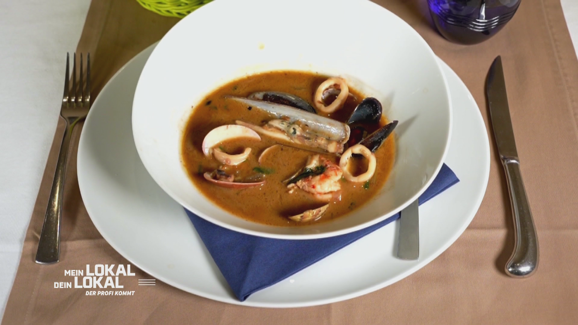 Vorspeisen mit Bruschetta und Fischsuppe, aber ohne Fisch?