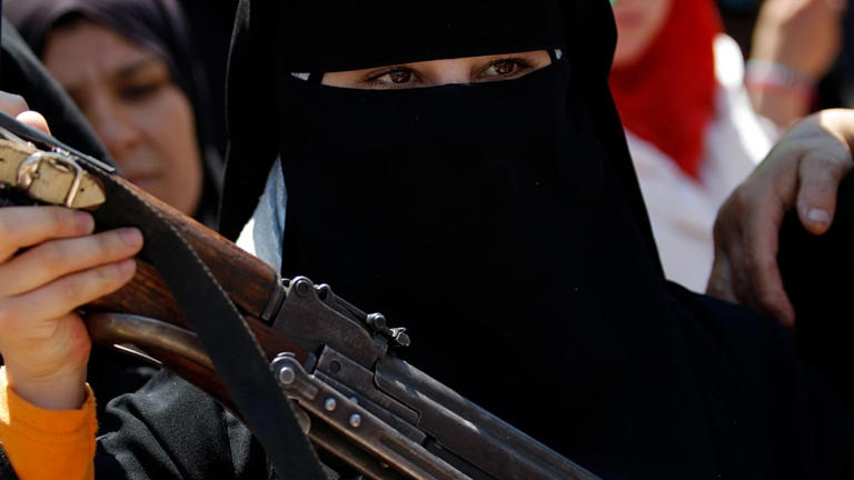 Syria's first women graduate from new police academy