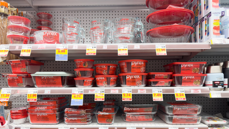 This rare employee-only Pyrex dish was never released to the public ...