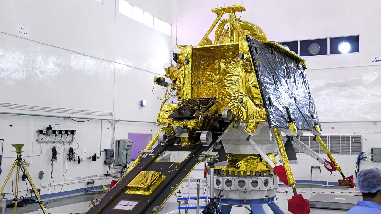 4 years after failure, India landed where others are still racing