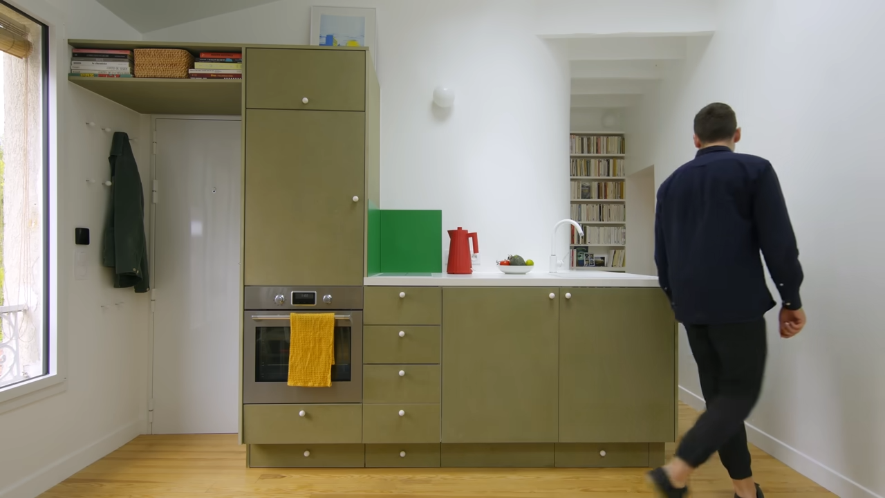 Watch the hidden staircase that changes everything - Paris loft 33sqm ...
