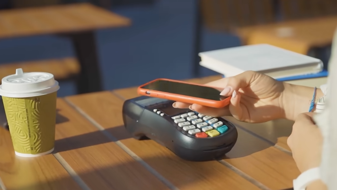 Stop making these credit card mistakes abroad because they could leave ...