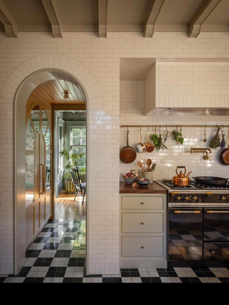 6 backsplash trends for 2027 that designers say will actually last