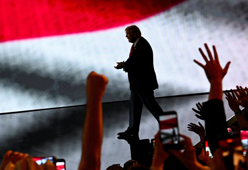 Analysis - There's a reason Trump is the only one talking about 1% ...