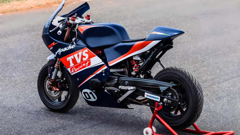 This company built a mini race motorcycle for kids. 10-year-old me is ...