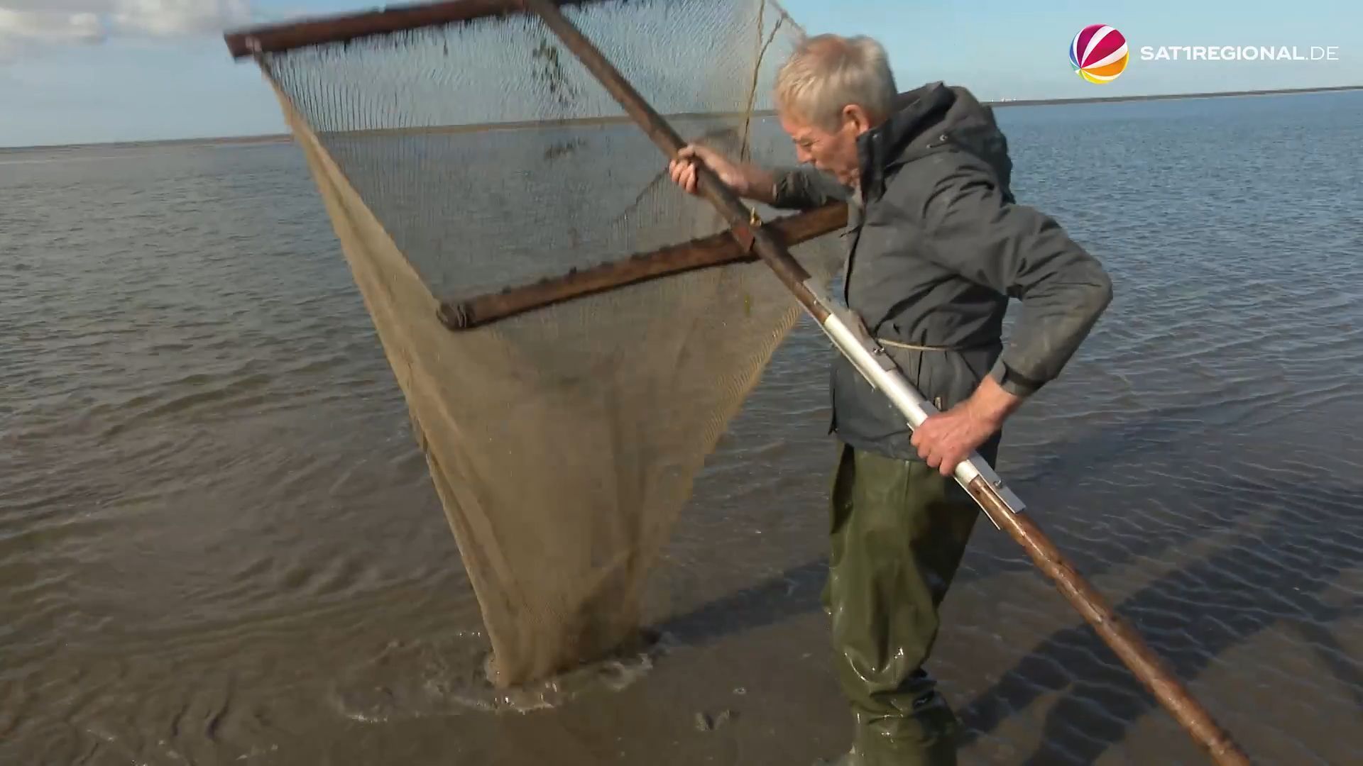 Krabbenfischen in der Nordsee: Auf Fangtour im Priel vor Sahlenburg