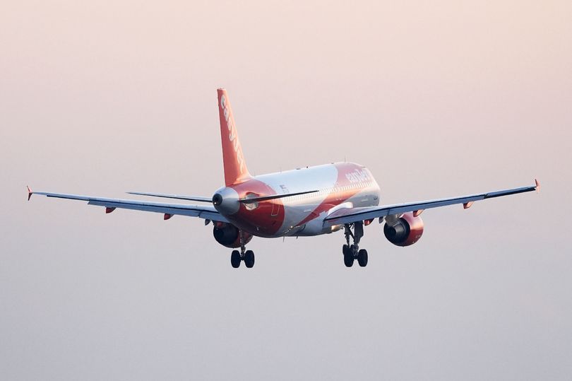 Manchester EasyJet flight makes sharp U-turn after declaring emergency ...
