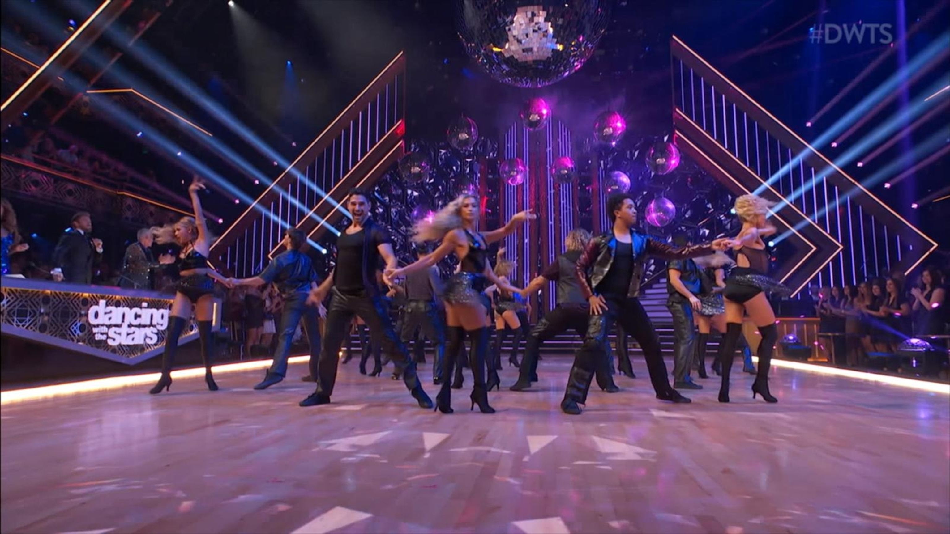 'Dancing with the Stars,' Dolph Lundgren, Jamie Foxx: What's trending