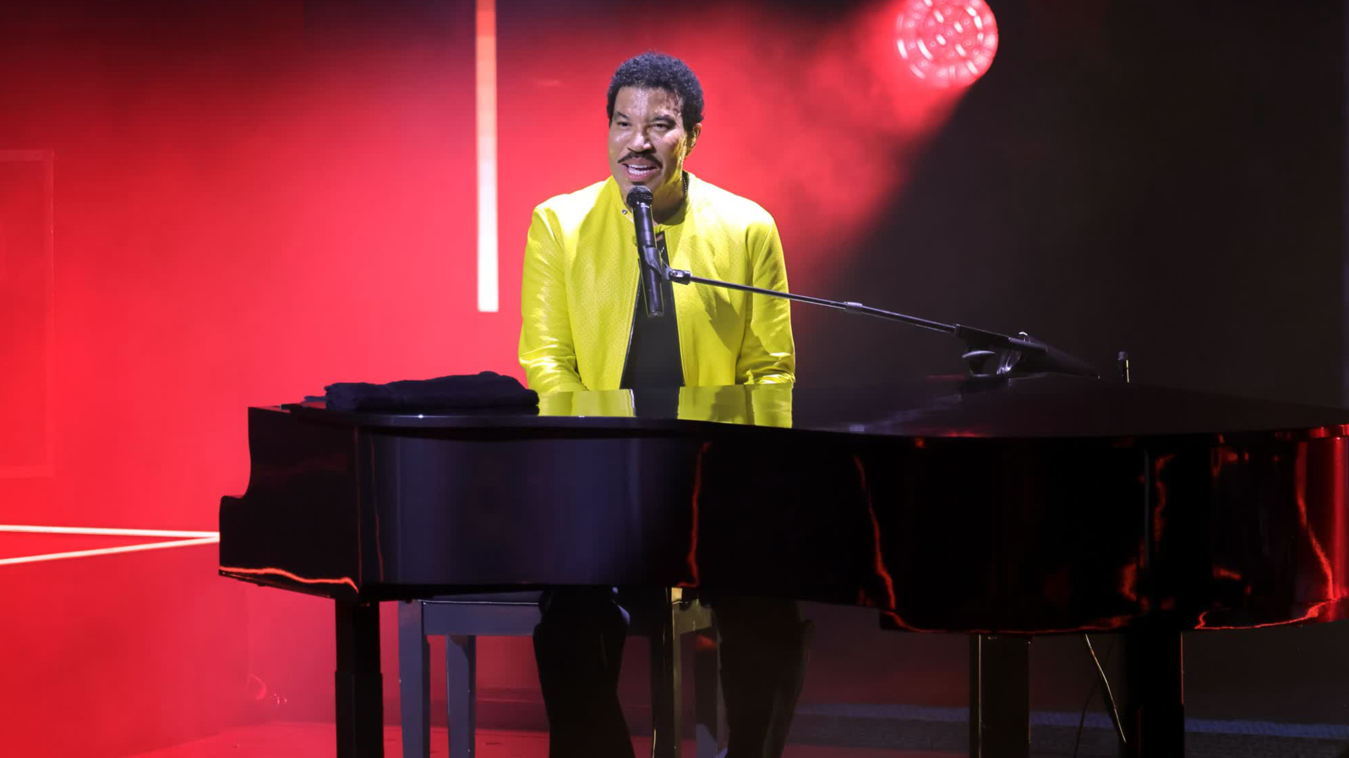 IN CASE YOU MISSED IT: Lionel Richie presses pause on tour due to heart ...