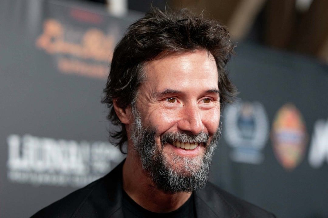 Keanu Reeves makes surprise appearance at SF music venue The Warfield