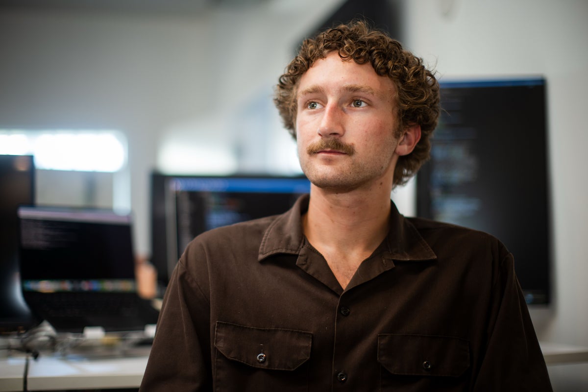 As the coding boom fades, computer science grads focus on AI skills in ...