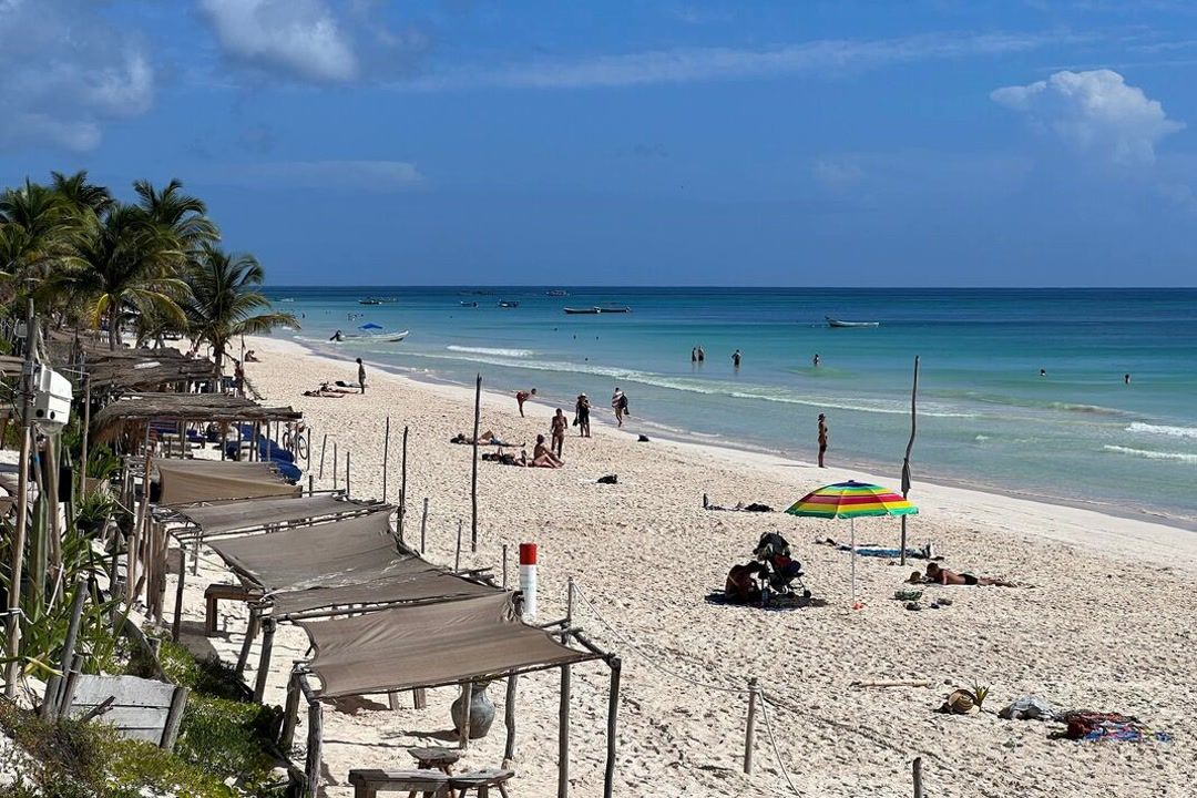 Foreign Office issues 'do not travel' warning to popular holiday ...