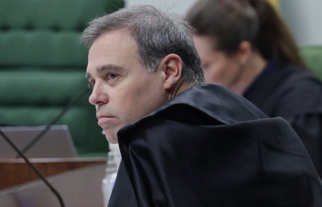 Mendonça impôs restrições ao acesso às informações da investigação do Master