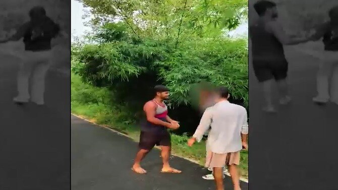 Girl gets harassed, molested on road by 4 men in Bihar, video surfaces