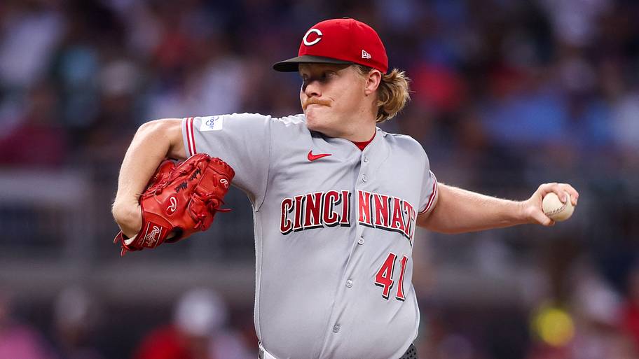 Andrew Abbott's performance spoiled, Reds fall to Braves 3-2 in extra ...