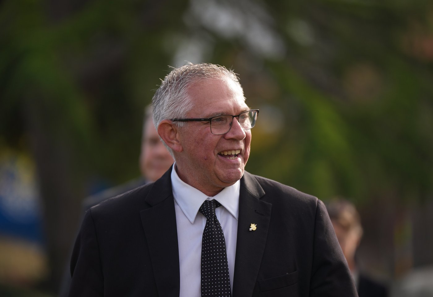 BC Conservatives vow new rule to keep Doerkson leader, as Rustad exits