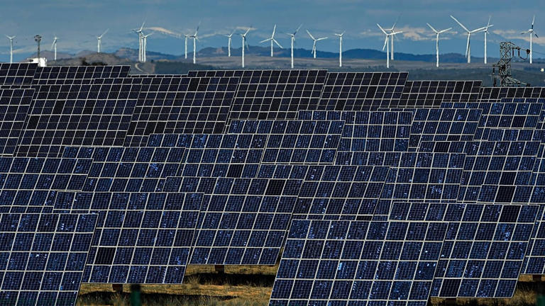 Is the EU's electricity diverse enough? Renewables slip year-on-year ...