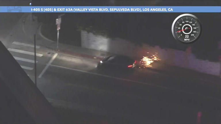 Suspects arrested after crashing during high-speed LA County chase