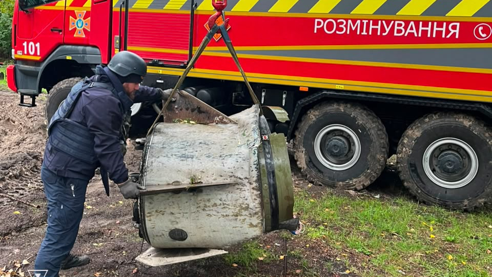 Iskander-M missile debris found in Kyiv following Russian attack and ...