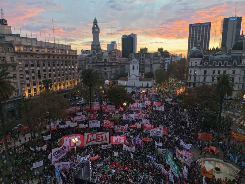 Poverty rate tests Argentina's Milei ahead of election