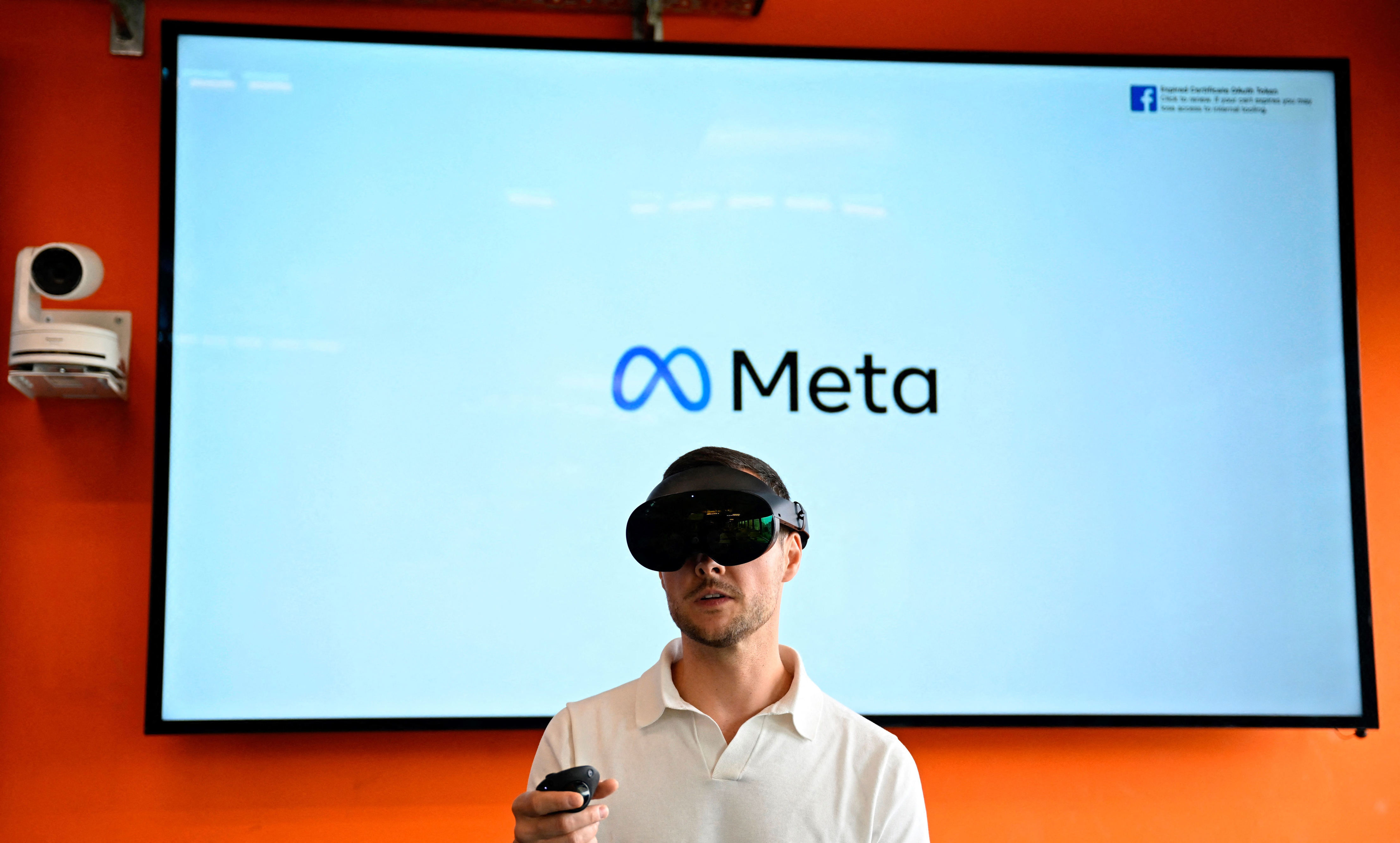 Zuckerberg announces Meta VR glasses, a lightweight virtual reality ...